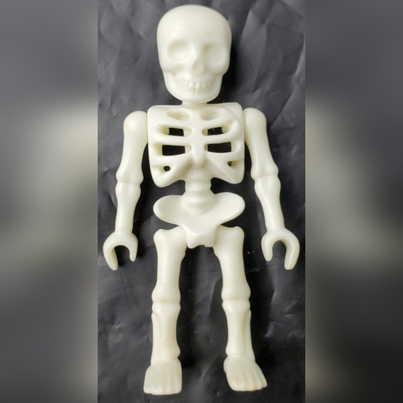 Playmobil VTG 1998 Glow in the Dark Skeleton Figure - Halloween Ghost Pirate EUC - Picture 1 of 12